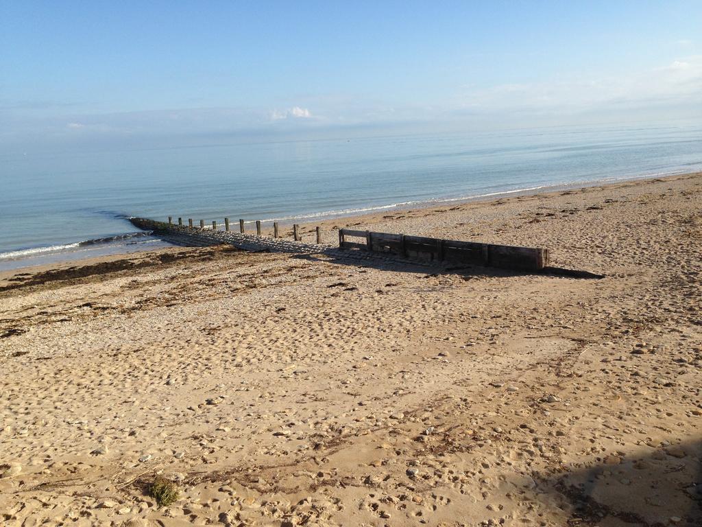 ホテルLe Clos Normand Saint-Aubin-sur-Mer  エクステリア 写真
